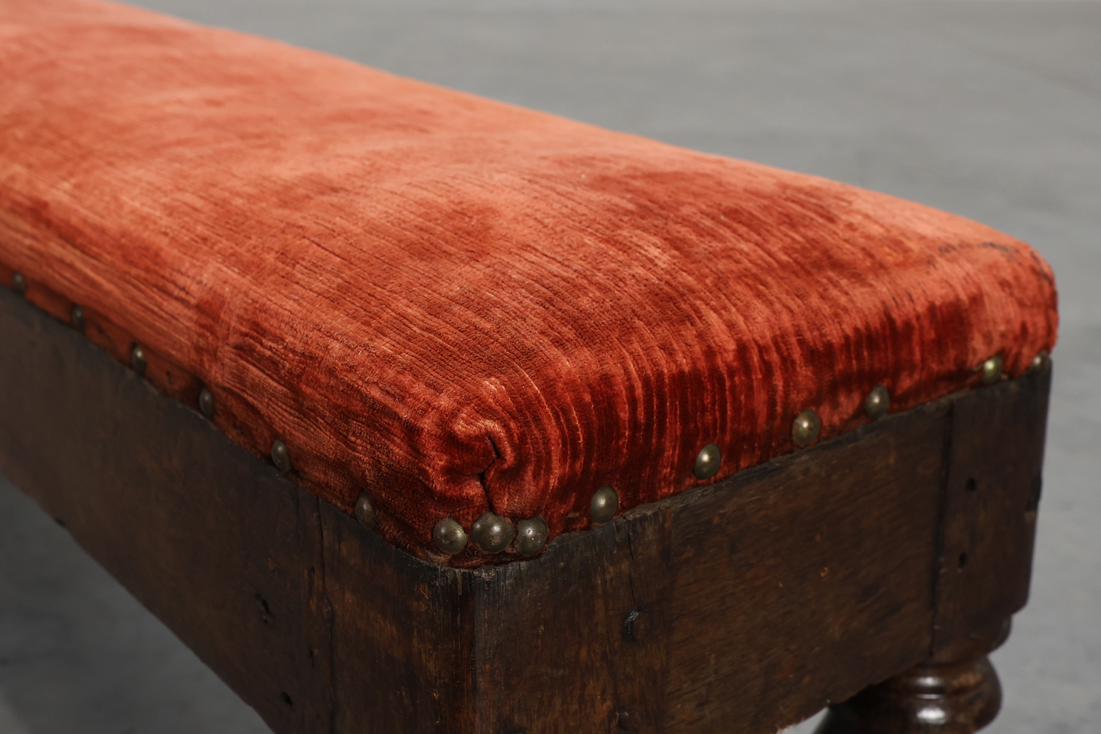 Large 18th‑Century Oak Bench with Velvet Upholstery, Francethumbnail